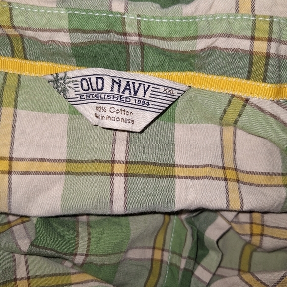 Old Navy plaid short sleeve button-down XXL - Picture 5 of 5